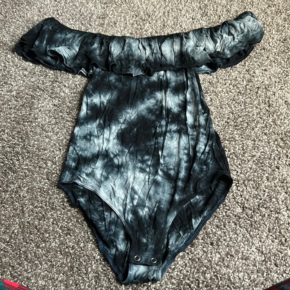 American Eagle Soft & Sexy off the shoulder body suit
